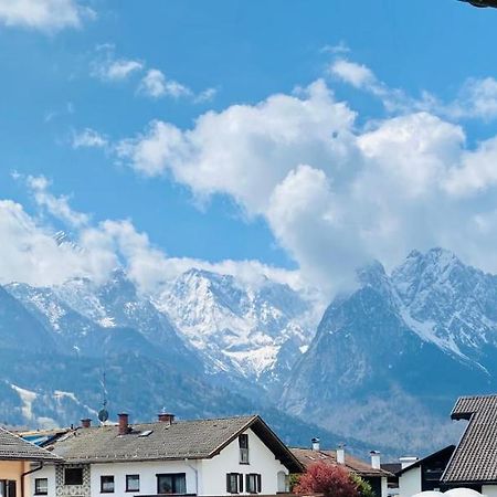 Ferienhaus Butterfly 2 การ์มิช-พาร์เทนเคียร์เชน ภายนอก รูปภาพ