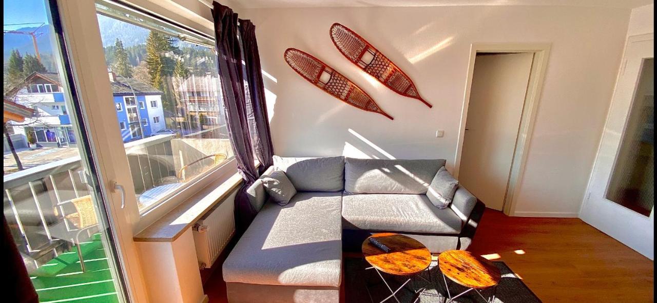 Ferienhaus Butterfly 2 การ์มิช-พาร์เทนเคียร์เชน ภายนอก รูปภาพ
