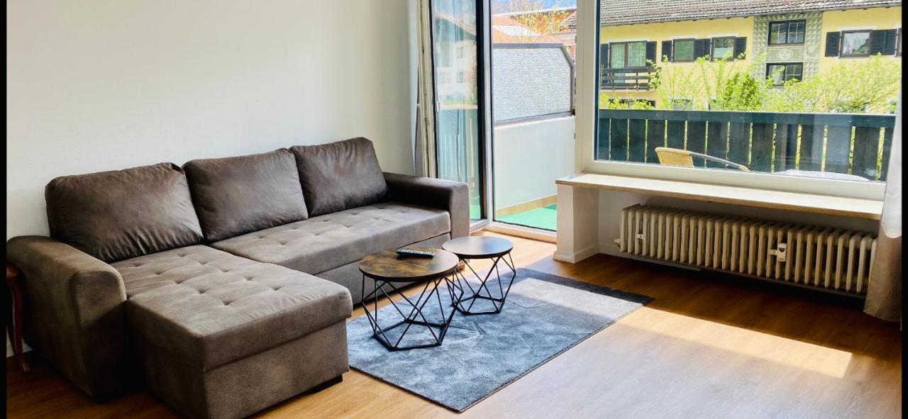 Ferienhaus Butterfly 2 การ์มิช-พาร์เทนเคียร์เชน ภายนอก รูปภาพ