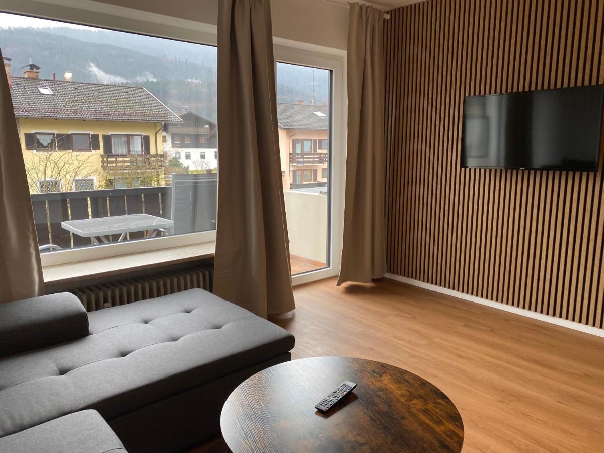 Ferienhaus Butterfly 2 การ์มิช-พาร์เทนเคียร์เชน ภายนอก รูปภาพ